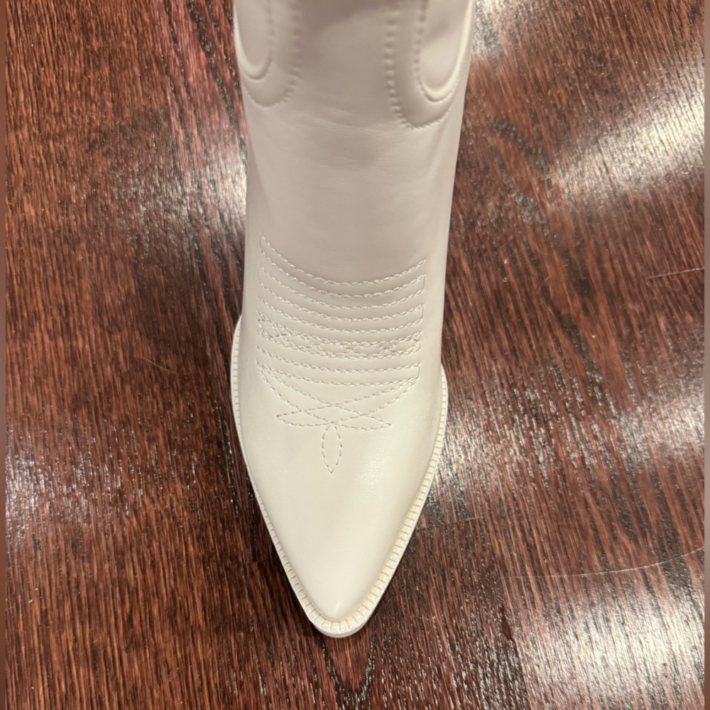 Cowboy Boots - Picture 12 of 14